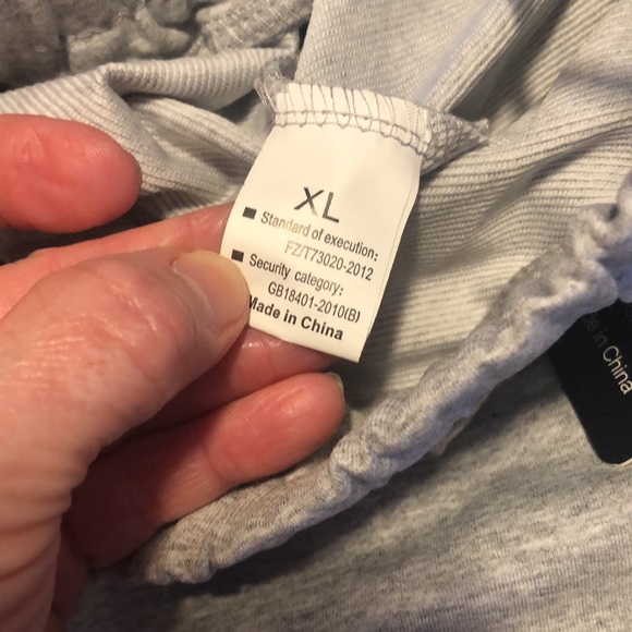 Fitness engineering mens signature joggers in gray - Picture 11 of 11